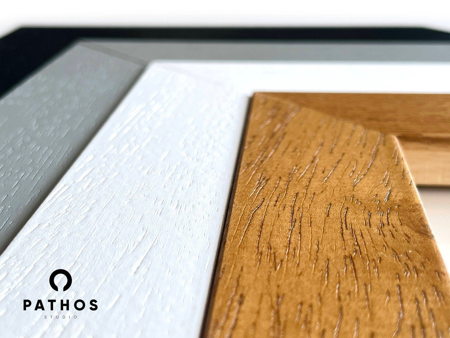 Brücke über einen Seerosenteich (Poster-Stil)